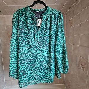 BloomChic NWT Women's Blouse Size XL/ 14-16  NWT